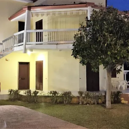 Appartamenti in Villa Polimnia Fontane Bianche Esterno foto