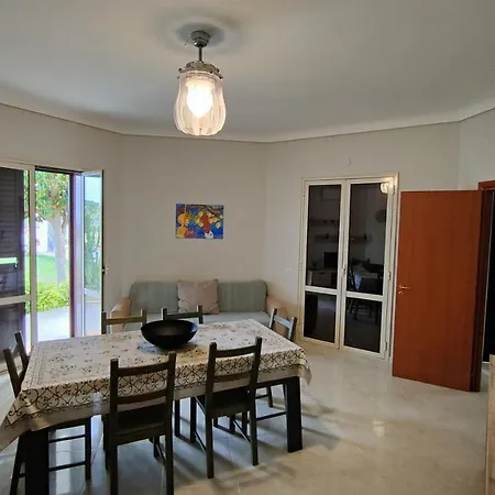 Appartamenti in Villa Polimnia Fontane Bianche Esterno foto